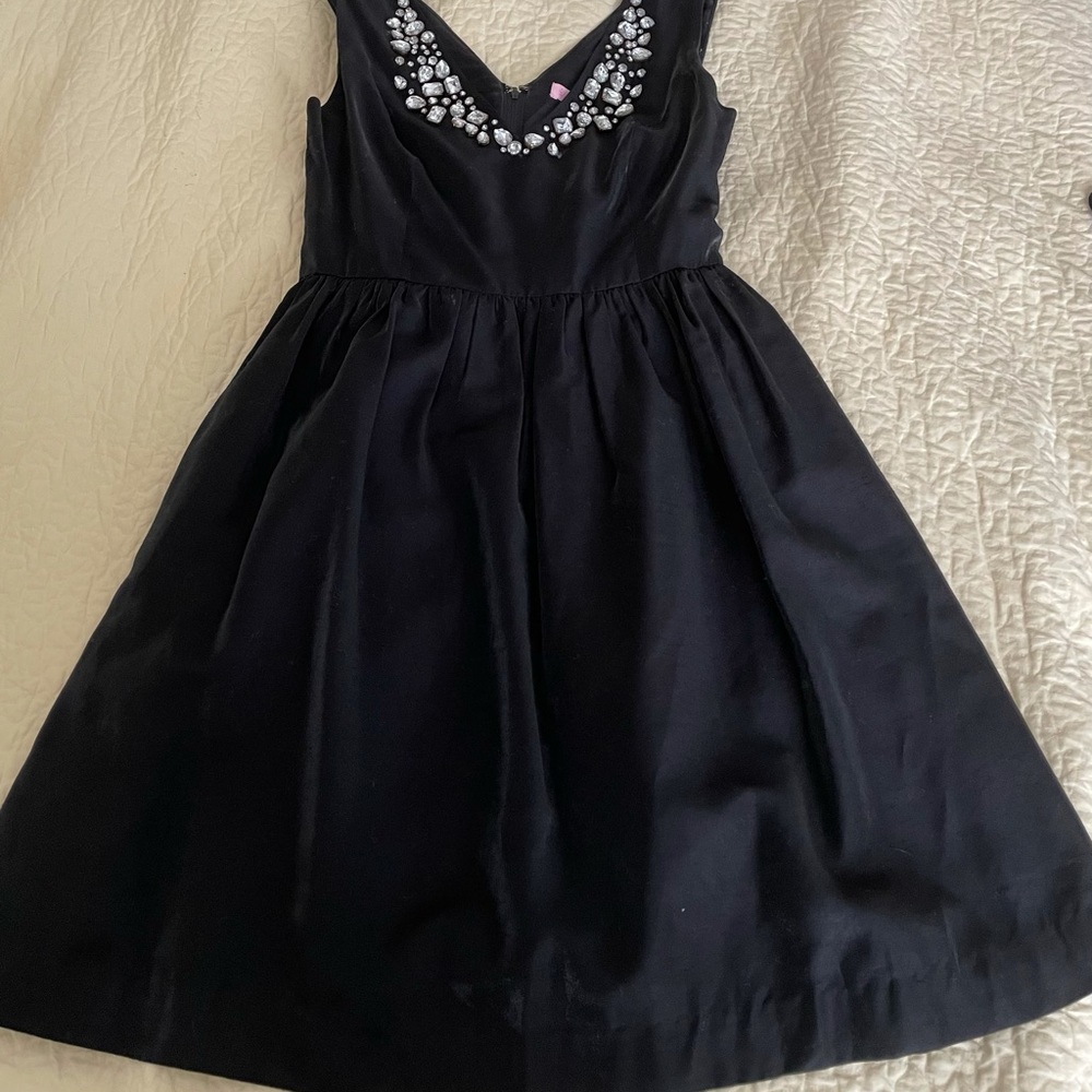 Lilly Pulitzer V-neck diamond black dress